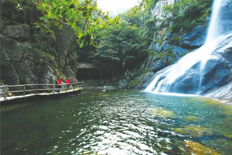 【旅遊振興】走進鄖西縣羊尾鎮龍潭河風景區,逛天然氧吧,賞醉美風光